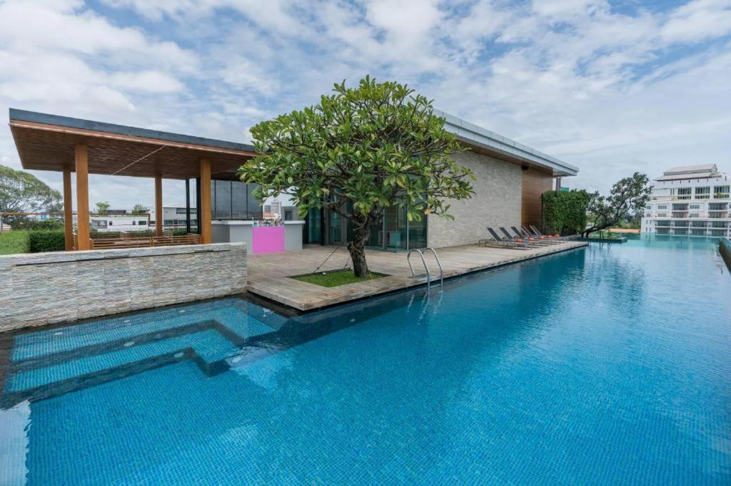 Seven Zea Chic Hotel Pattaya Exterior photo