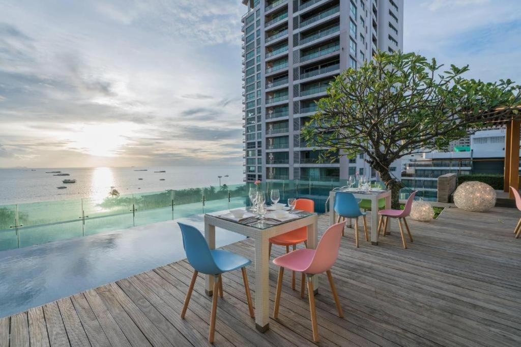 Seven Zea Chic Hotel Pattaya Exterior photo