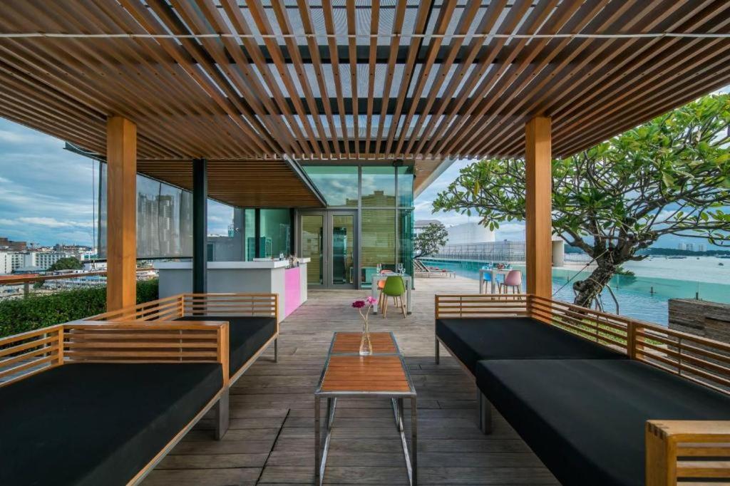 Seven Zea Chic Hotel Pattaya Exterior photo