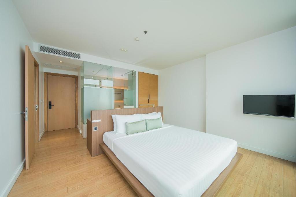 Seven Zea Chic Hotel Pattaya Exterior photo