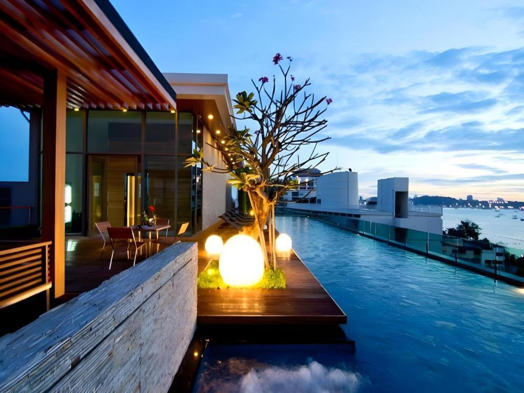 Seven Zea Chic Hotel Pattaya Exterior photo